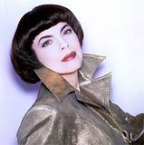 Mireille-Mathieu.jpg image by flying_marmott